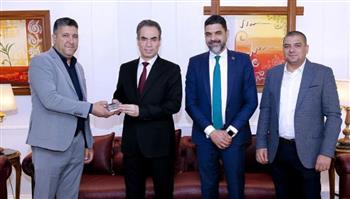  عائلة الشيخ عبد الفتاح الشعشاعي تهدي إذاعة القرآن الكريم تلاوات تذاع لأول مرة