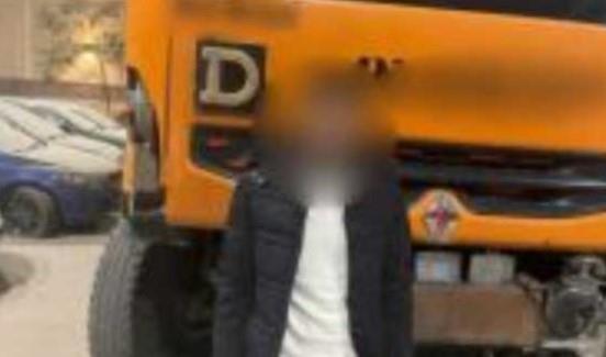 ضبط سيارة ظهرت في مقطع فيديو يسقط منها رتش بناء بالقاهرة