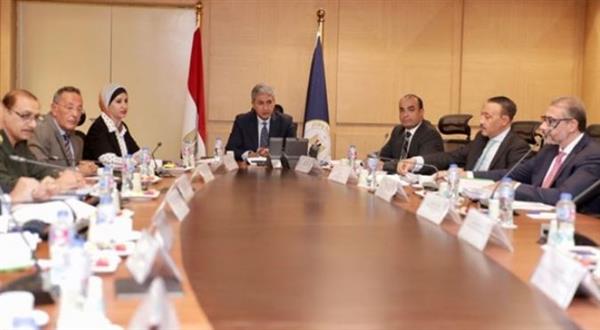 وزير السياحة يترأس اجتماع مجلس إدارة "الأعلى للآثار"