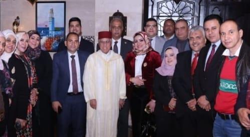السفير المغربي بالقاهرة يقيم حفل إفطار وسط أجواء رمضانية