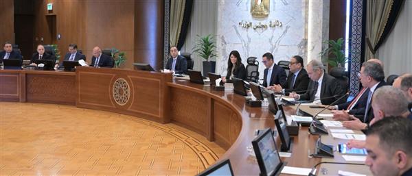 مدبولي يناقش مخرجات اللجنة الاستشارية لتنمية الصادرات في عدة قطاعات