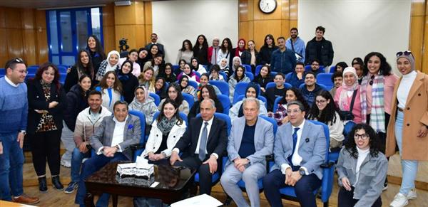 طلاب الهندسة المعمارية بالجامعة الألمانية بالقاهرة في زيارة ميدانية لـ المنيا