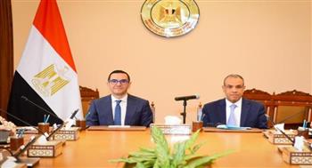   وزيرا الخارجية والاستثمار يعقدان اجتماعا تنسيقيا لدعم الاقتصاد الوطني