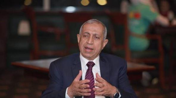 رئيس الأكاديمية العربية يشارك طلاب فرع العلمين إفطار رمضان