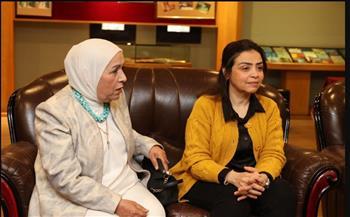 بالصور: رئيسة القومى للمرأة تزور الهيئة القبطية الإنجيلية وتتفقد مبادرة "مطبخ المصرية بايد بناتها"