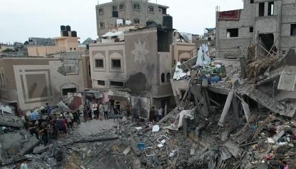 إعلام فلسطيني: 5 شهداء في قصف للاحتلال على مخيم النصيرات