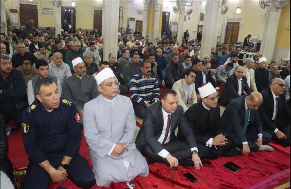 محافظ القليوبية يشهد الاحتفال بليلة القدر بمسجد ناصر ببنها