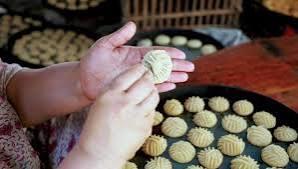   العادات الغذائية في الأعياد.. كعك العيد جذور فرعونية ورمز للبهجة