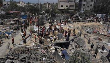   استشهاد 7 فلسطينيين جراء قصف الاحتلال الإسرائيلي لمنزل في بيت لاهيا شمال قطاع غزة