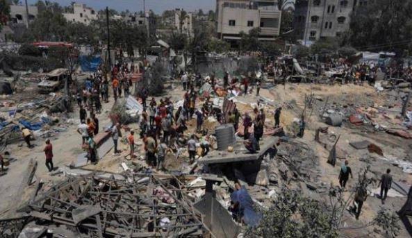 استشهاد 7 فلسطينيين جراء قصف الاحتلال الإسرائيلي لمنزل في بيت لاهيا شمال قطاع غزة