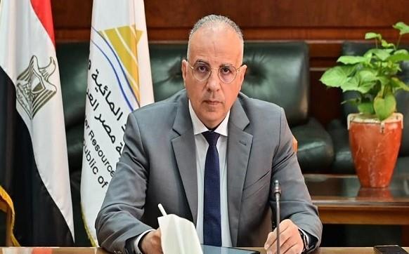 وزير الري يبحث مشروعات الخطة الاستثمارية للعام المالي الحالي
