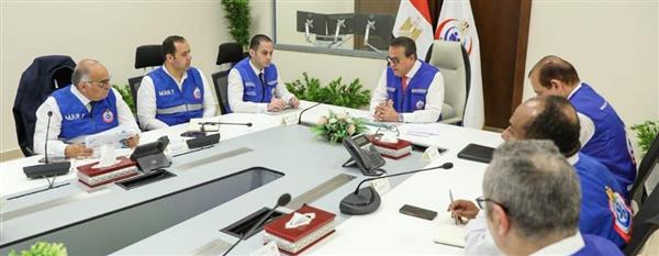 وزير الصحة يتابع تطبيق خطة التأمين الطبي لعيد الفطر المبارك