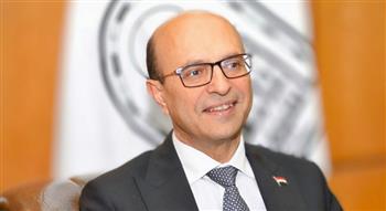   رئيس جامعة أسيوط يُعلن نجاح جراحة دقيقة لاستئصال ورم ضخم من مخ طفلة