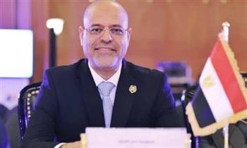   وزير العمل يعلن عن فرص عمل جديدة في السعودية