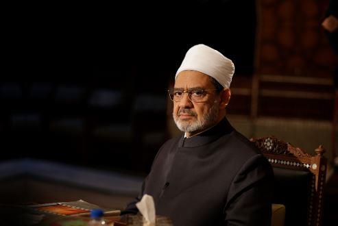شيخ الأزهر يهنئ الرئيس السيسي وشعوب الأمتين العربية والإسلامية بعيد الفطر المبارك