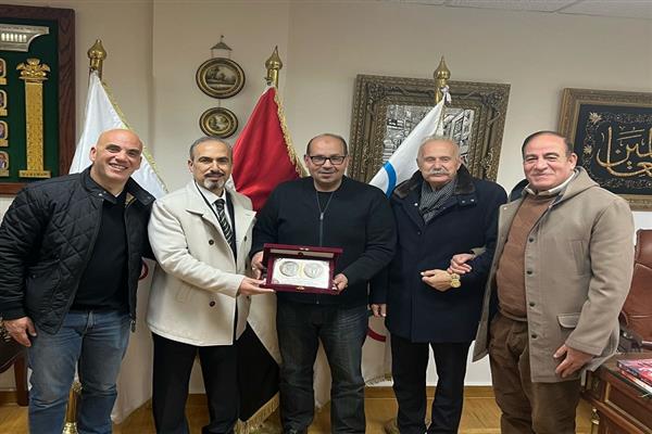 رئيس اتحاد الشراع والتجديف القطري يثني على جهود ياسر إدريس في دعم الرياضة المصرية