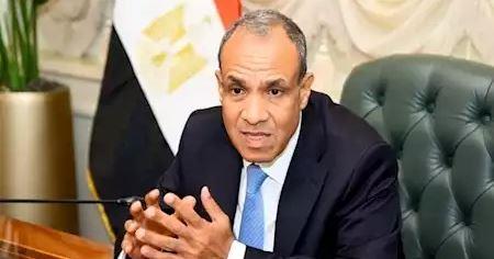 وزير الخارجية يبحث مع رئيس وزراء فلسطين الترتيبات الجارية للقمة العربية غير العادية