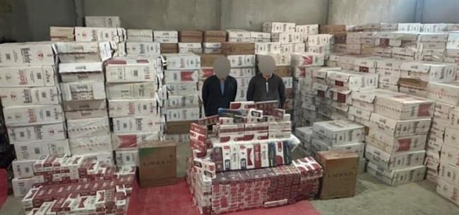 إحباط محاولة تهريب 95 ألف عبوة سجائر مجهولة المصدر ومهربة جمركيا