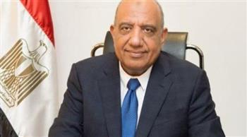   الدكتور محمود عصمت وزير الكهرباء يهنئ العاملين بعيد الفطر المبارك
