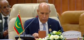   رئيس موريتانيا يؤكد ضرورة مضاعفة الجهود لتثبيت وقف اطلاق النار في غزة