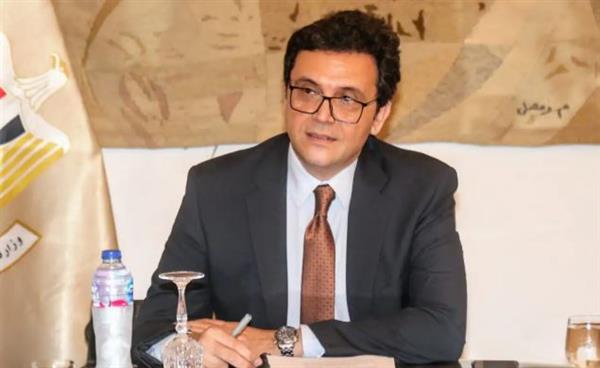 وزير الثقافة يستعرض التقرير الإحصائي لمبادرات وفعاليات الوزارة لعام 2025