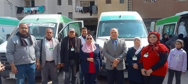 توقيع الكشف على 930 فلسطينيا فى قافلة مجانية بالعبور 