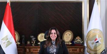   منال عوض تتلقى تقريراً عن إنجازات وحدة السكان المركزية خلال شهر فبراير 2025