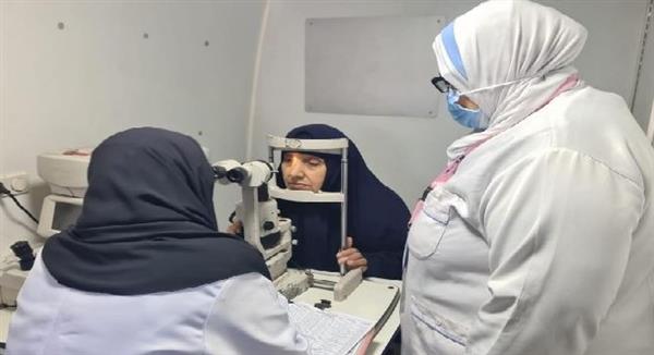 "صحة المنيا": فحص وعلاج 940 مواطنا في قافلة طبية بمركز سمالوط