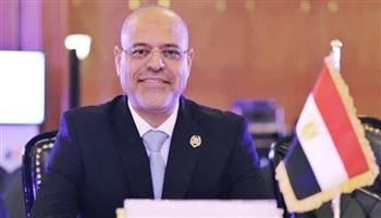   وزير العمل: قانون العمل الجديد يهدف الي مد مظلة الحماية للعاملين