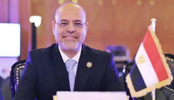 وزير العمل: قانون العمل الجديد يهدف الي مد مظلة الحماية للعاملين