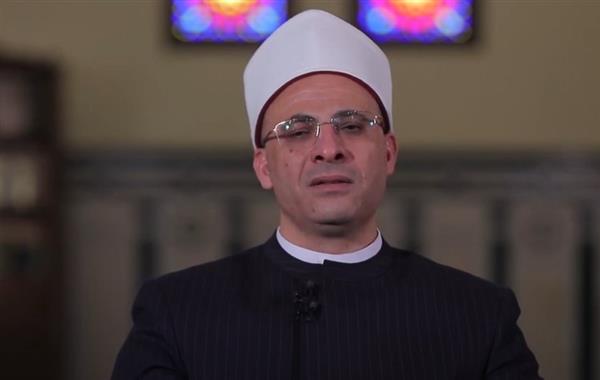هشام عبد العزيز: الإسلام ليس مجرد شعار يُرفع بل هو منهج حياة