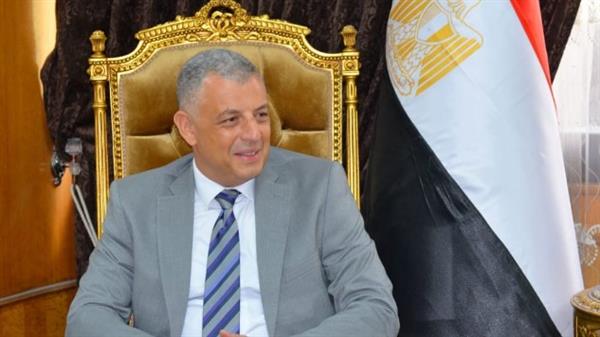 محافظ الإسماعيلية يهنئ المرأة المصرية بمناسبة يوم المرأة العالمي