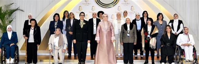 انتصار السيسي: كل امرأة تحمل في داخلها طاقة عظيمة
