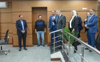   محافظ الإسكندرية يتابع أجواء الاحتفال بعيد الفطر المبارك من داخل مركز السيطرة