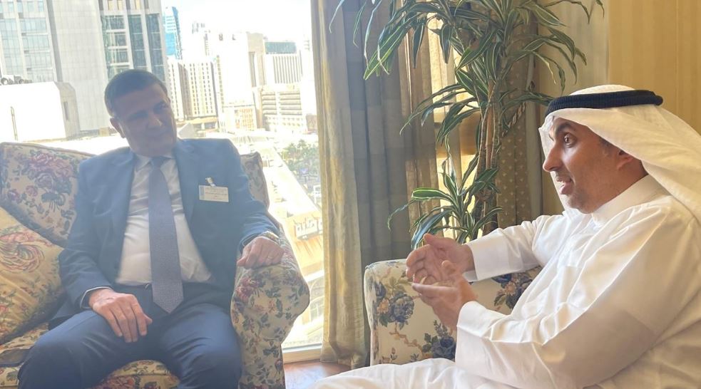 وزير الزراعة يبحث مع رئيس "الأعمال الكويتي المصري" تعزيز الاستثمارات بالقطاع الزراعي بمصر