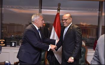   وزير العمل يلتقي وزير الهجرة واللجوء اليوناني والوفد المُرافق له