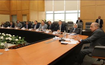   وزير الكهرباء يتابع توفير التغذية الكهربائية اللازمة لمشروعات التنمية الزراعية