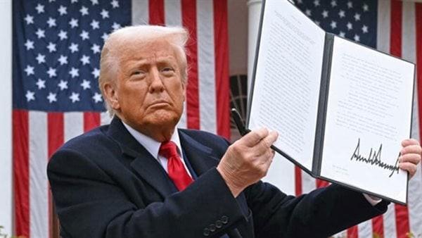 ترامب: نجني ملياري دولار يوميا وهو شيء لم يحدث من قبل
