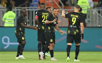   الاتحاد يواصل تصدره للدوري السعودي بعد الفوز على العروبة