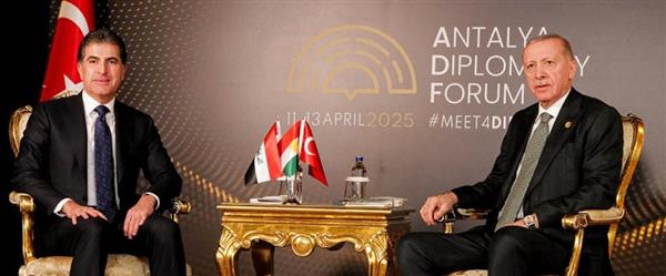 نيجيرفان بارزاني للرئيس التركي أردوغان: عملية السلام فرصة على الجميع أخذها بجدية