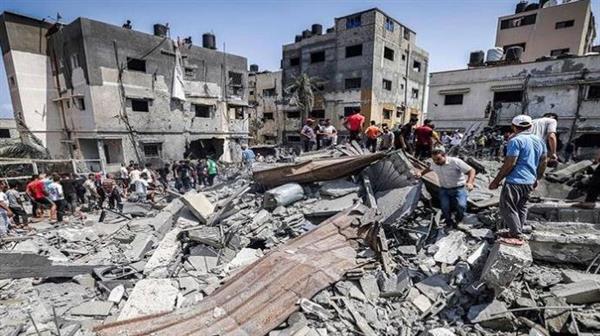 استشهاد 4 فلسطينيين وإصابة آخرين في قصف الاحتلال الإسرائيلي حي الشجاعية شرق غزة