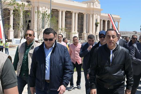 في بداية جولته اليوم بمدينة العلمين الجديدة : رئيس الوزراء يتفقد "المدينة التراثية"
