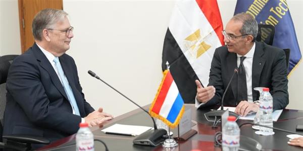 عمرو طلعت: نستهدف تدريب 30 ألف متخصص فى الذكاء الاصطناعي ودعم 250 شركة ناشئة
