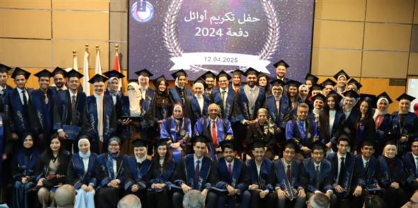كلية الطب جامعة الإسكندرية تنظم حفل تكريم أوائل دفعة ٢٠٢٤