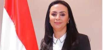   وزيرة التضامن تكرم فرق عمل الوزارة 