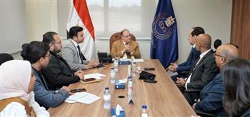   رئيس هيئة الدواء يجتمع مع ممثلي شركة أبوت العالمية