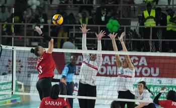   لبيب يهنئ "سيدات الزمالك" بالتتويج في البطولة الإفريقية للكرة الطائرة