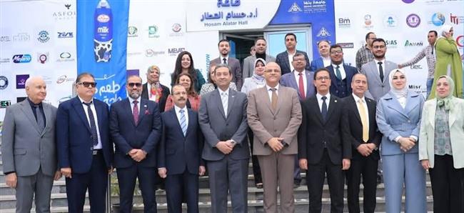 محافظا القليوبية ودمياط ورئيس جامعة بنها يفتتحون ملتقى التوظيف والتطوير المهني الأول بالجامعة