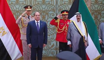 الرئيس السيسي يصل إلى قصر بيان والمدفعية تطلق 21 طلقة ترحيبا به