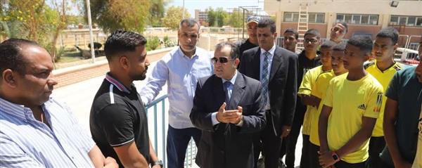 "عكاوي" يتابع أعمال التطوير بنادي أعضاء هيئة التدريس بجنوب الوادي
